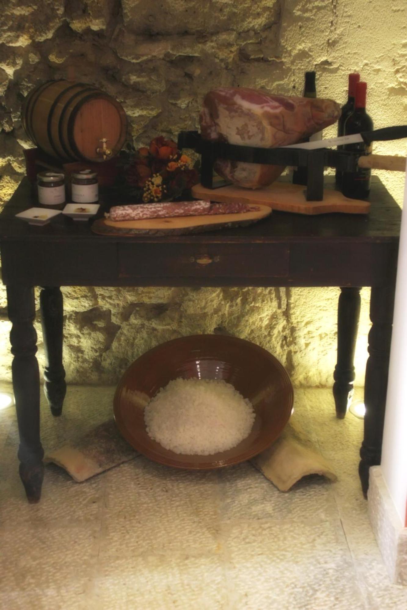 B&B Cortile Di Venere Trapani Eksteriør billede